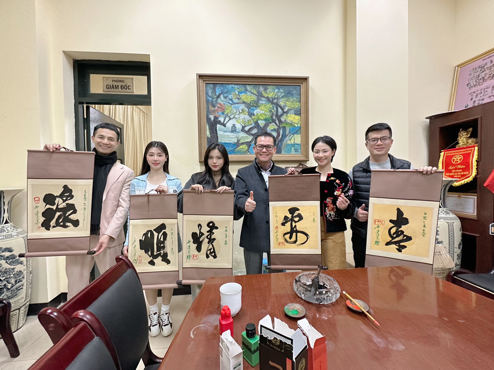 Nghệ sĩ Nhân dân là Giám đốc thể hiện thú vui đặc biệt khiến đồng nghiệp ngưỡng mộ- Ảnh 1.