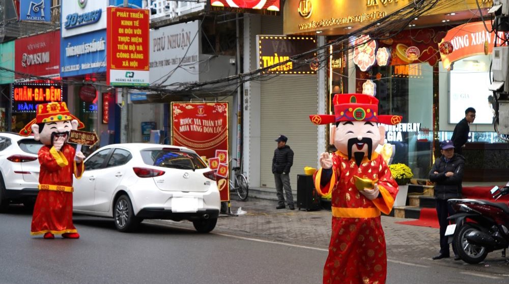 "Phố vàng" Cầu Đất ở Hải Phòng vắng lạ thường trong ngày vía Thần Tài- Ảnh 1.