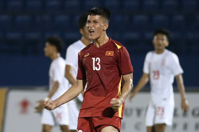 CĐV kêu gọi HLV Kim Sang-sik đưa ngôi sao này dự SEA Games 33- Ảnh 1.