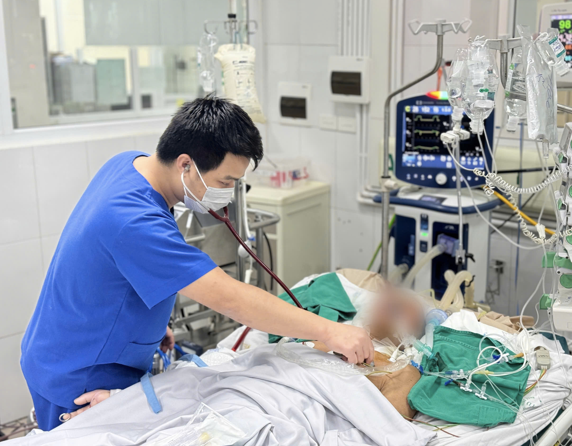 TP.HCM tăng cường các biện pháp phòng, chống dịch cúm mùa - Ảnh 1.