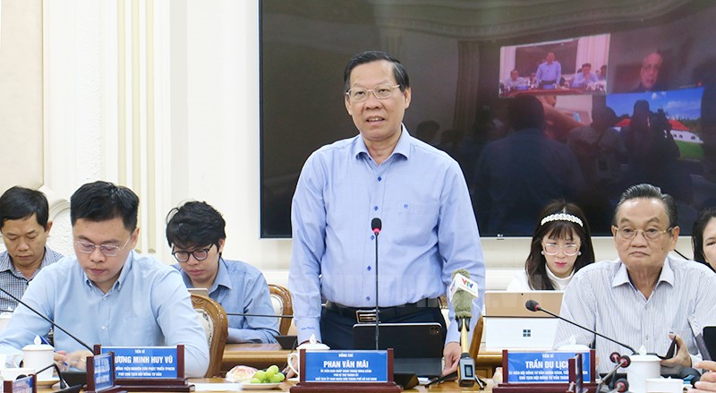 TP.HCM quyết tâm bứt phá để đạt mục tiêu tăng trưởng 2 con số năm 2025- Ảnh 1.
