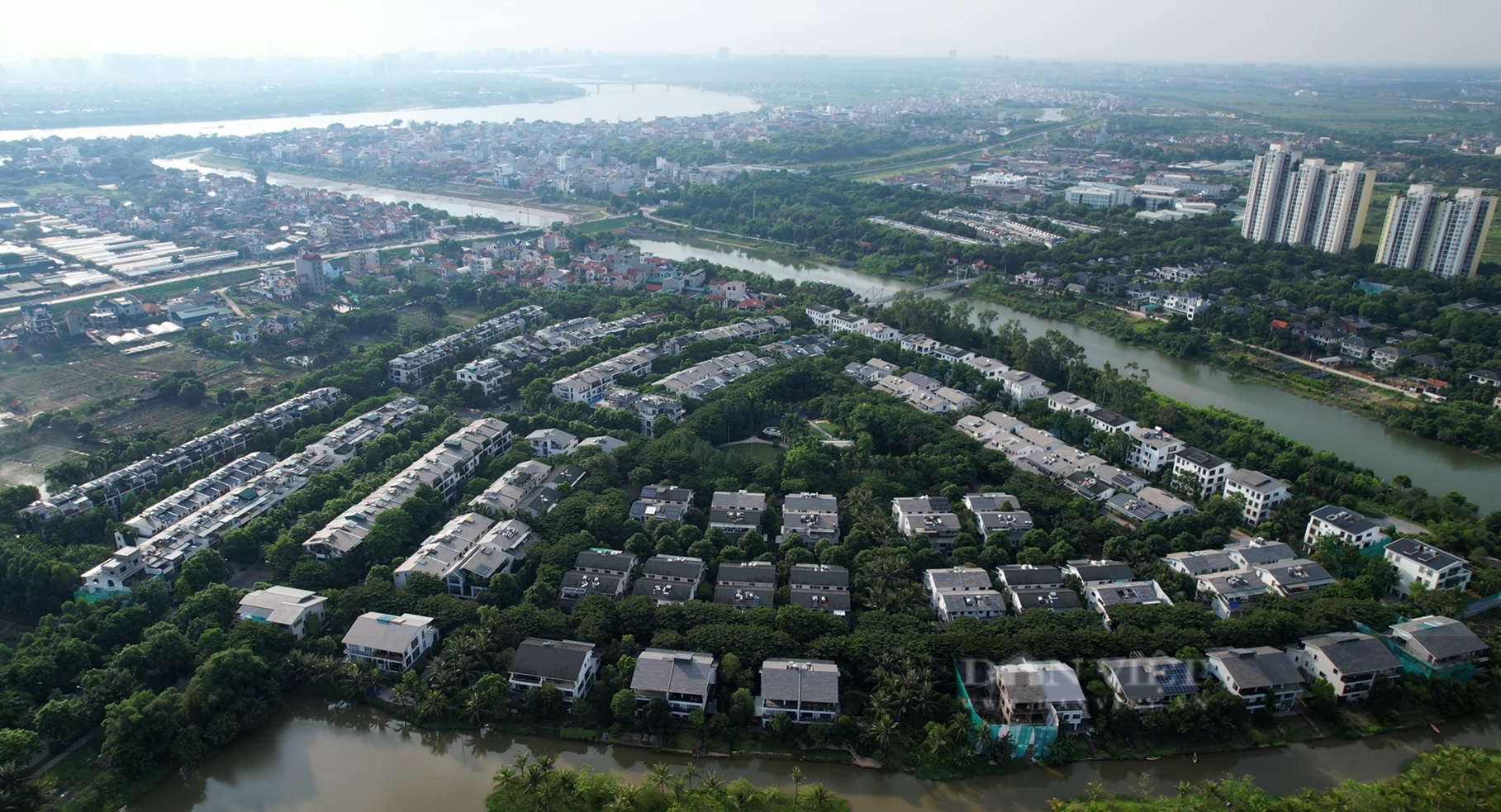 Chuyên gia phân tích khó khăn mà thị trường bất động sản 2025 đối mặt - Ảnh 3.