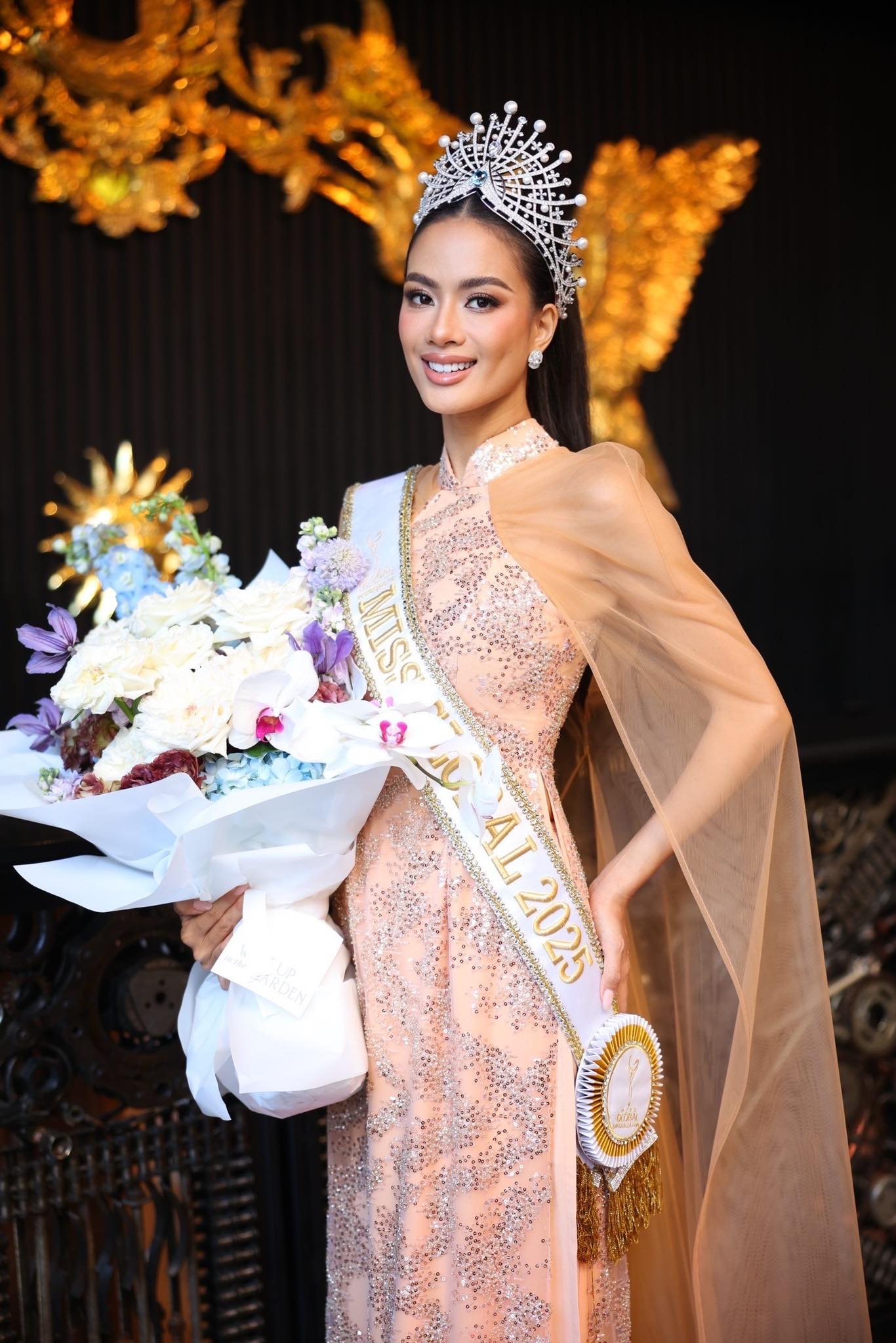 Nhan sắc xinh đẹp quyến rũ đời thường của tân Miss Global 2025 Nguyễn Đình Như Vân - Ảnh 1.