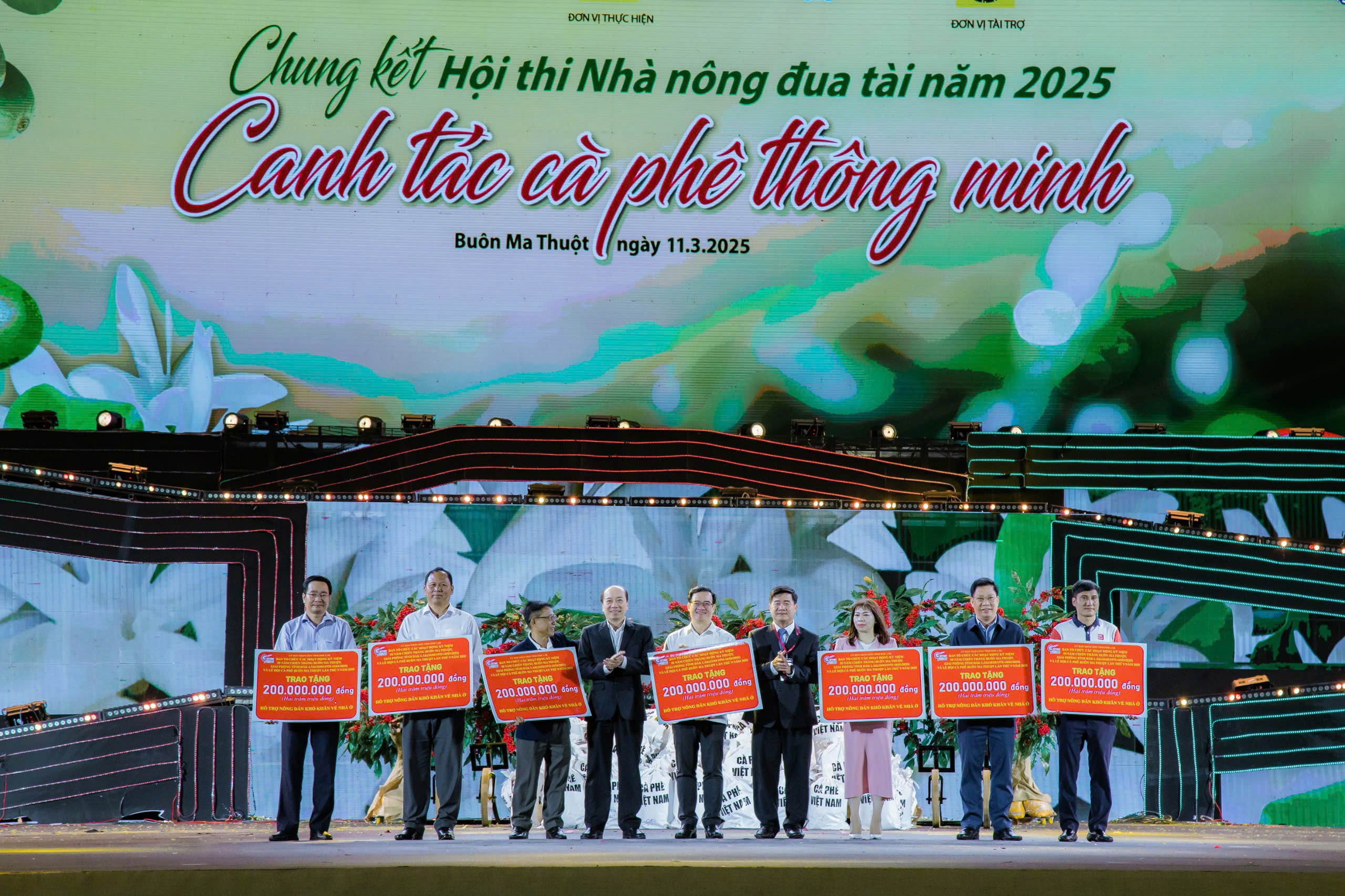 Nông dân "bật mí" bí quyết canh tác cà phê thông minh tại chung kết "Nhà nông đua tài" - Ảnh 8.