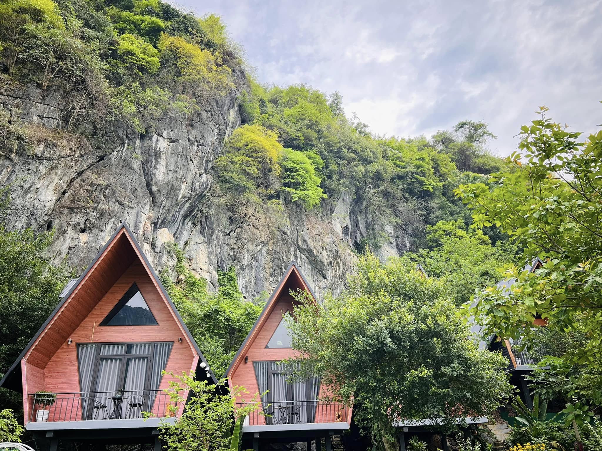 Quảng Bình: Biến đồi hoang, núi đá thành điểm du lịch đẹp như phim, hướng đến xây dựng OCOP du lịch - Ảnh 3.