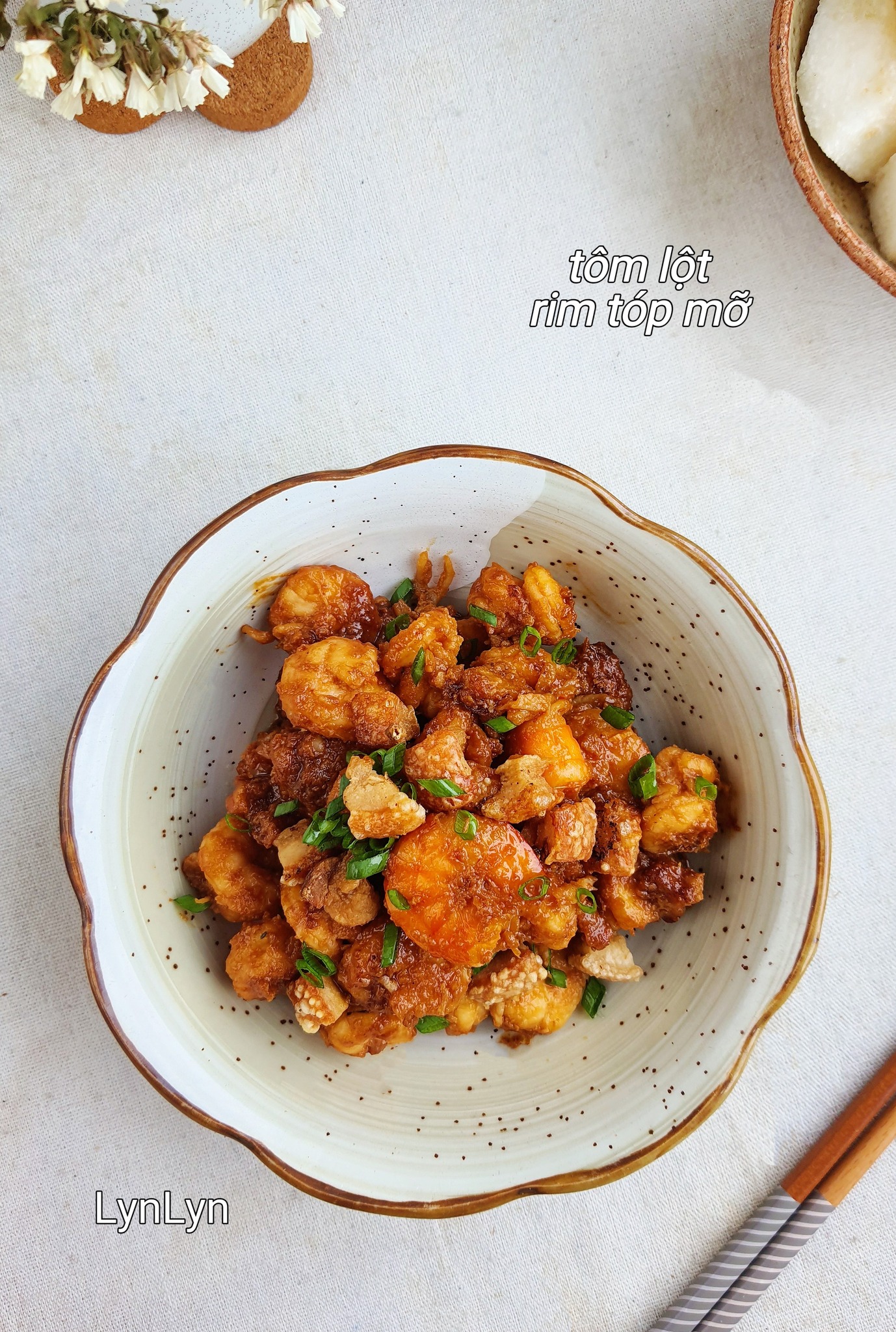 Loại thịt có protein như sữa, trứng, lại giàu omega-3, đem rim với tóp mỡ 