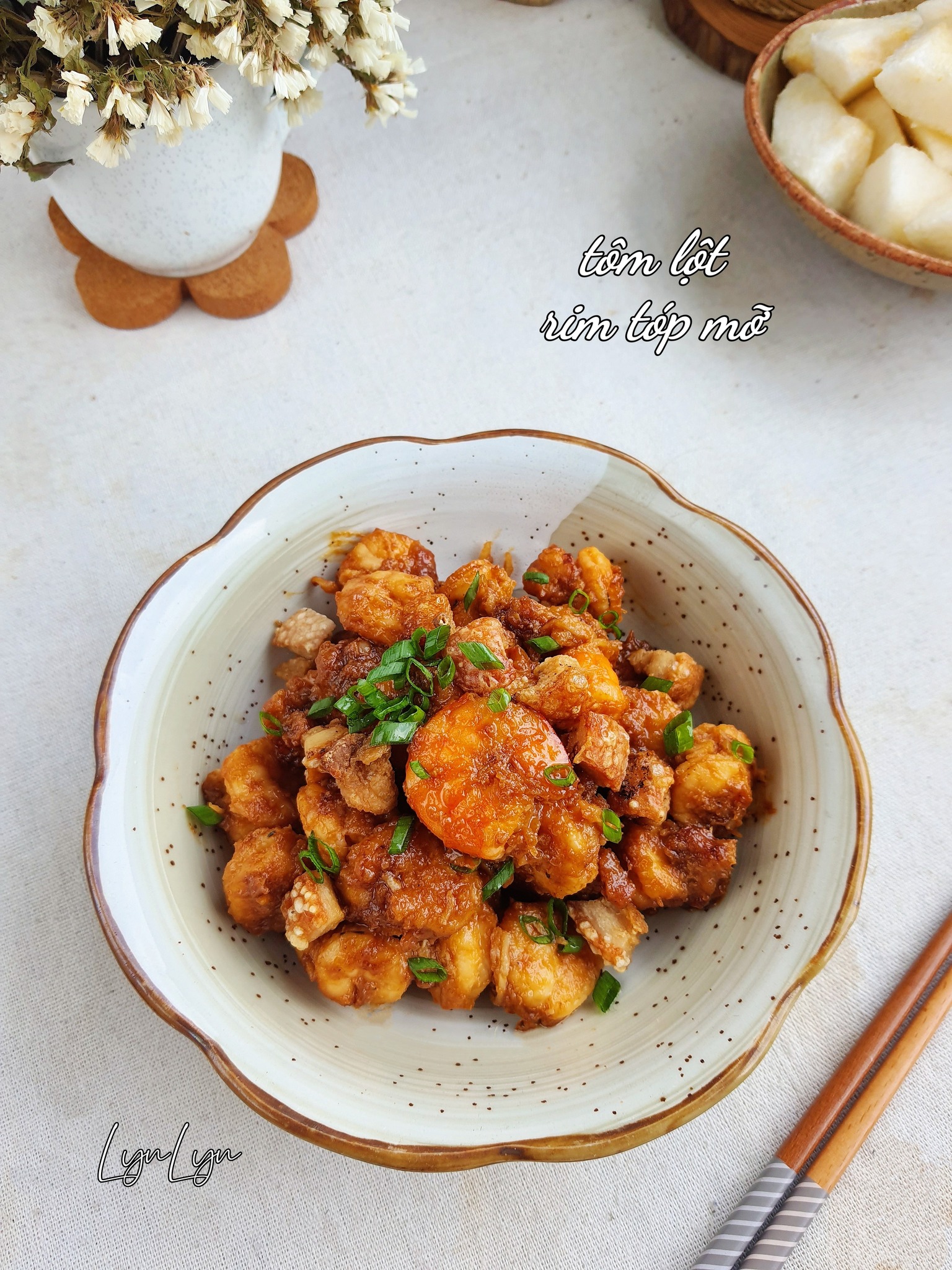 Loại thịt có protein như sữa, trứng, lại giàu omega-3, đem rim với tóp mỡ 