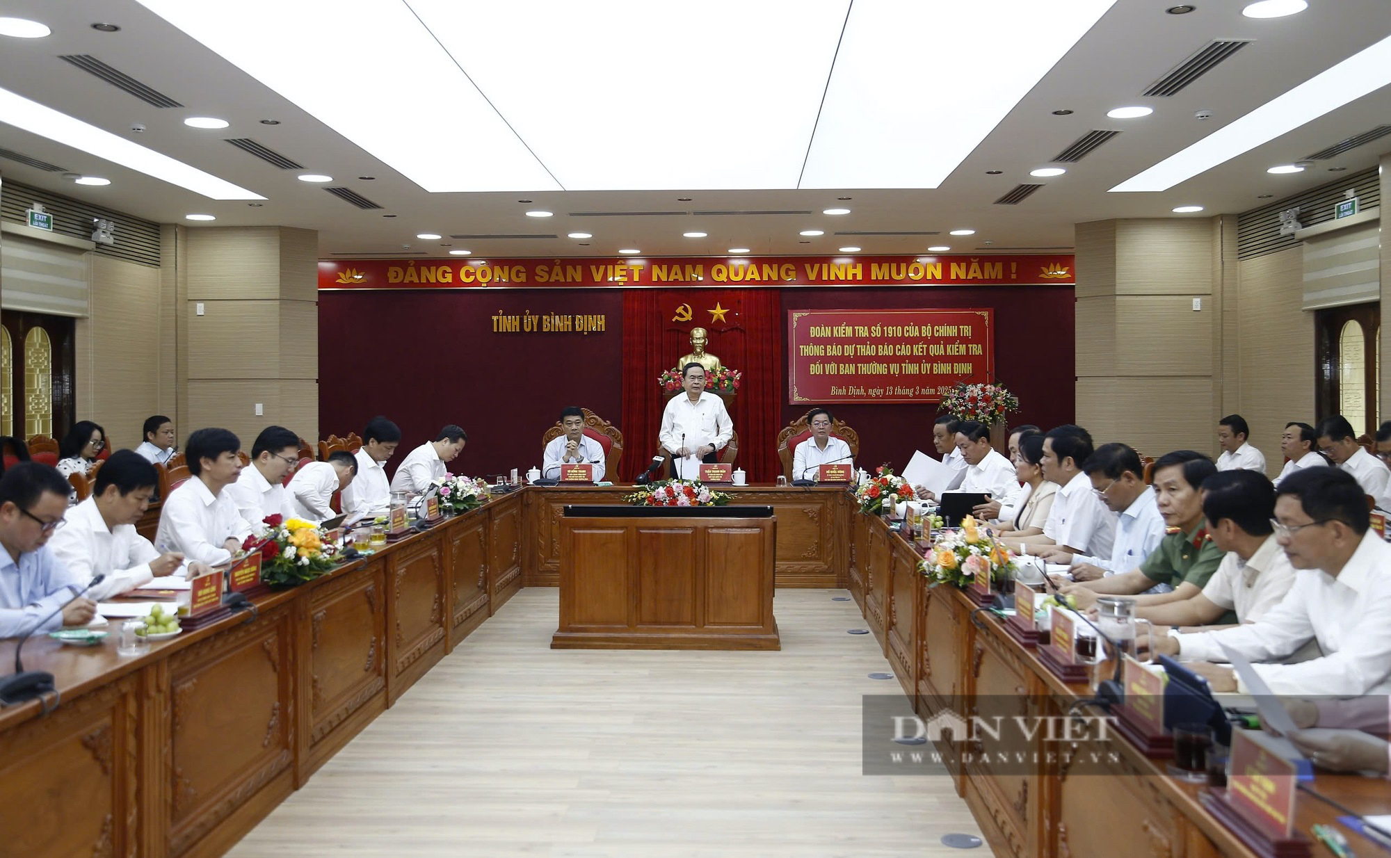Chủ tịch Quốc hội: "Chất lượng cán bộ chưa đồng đều, hạn chế sự phát triển của Bình Định"- Ảnh 4.