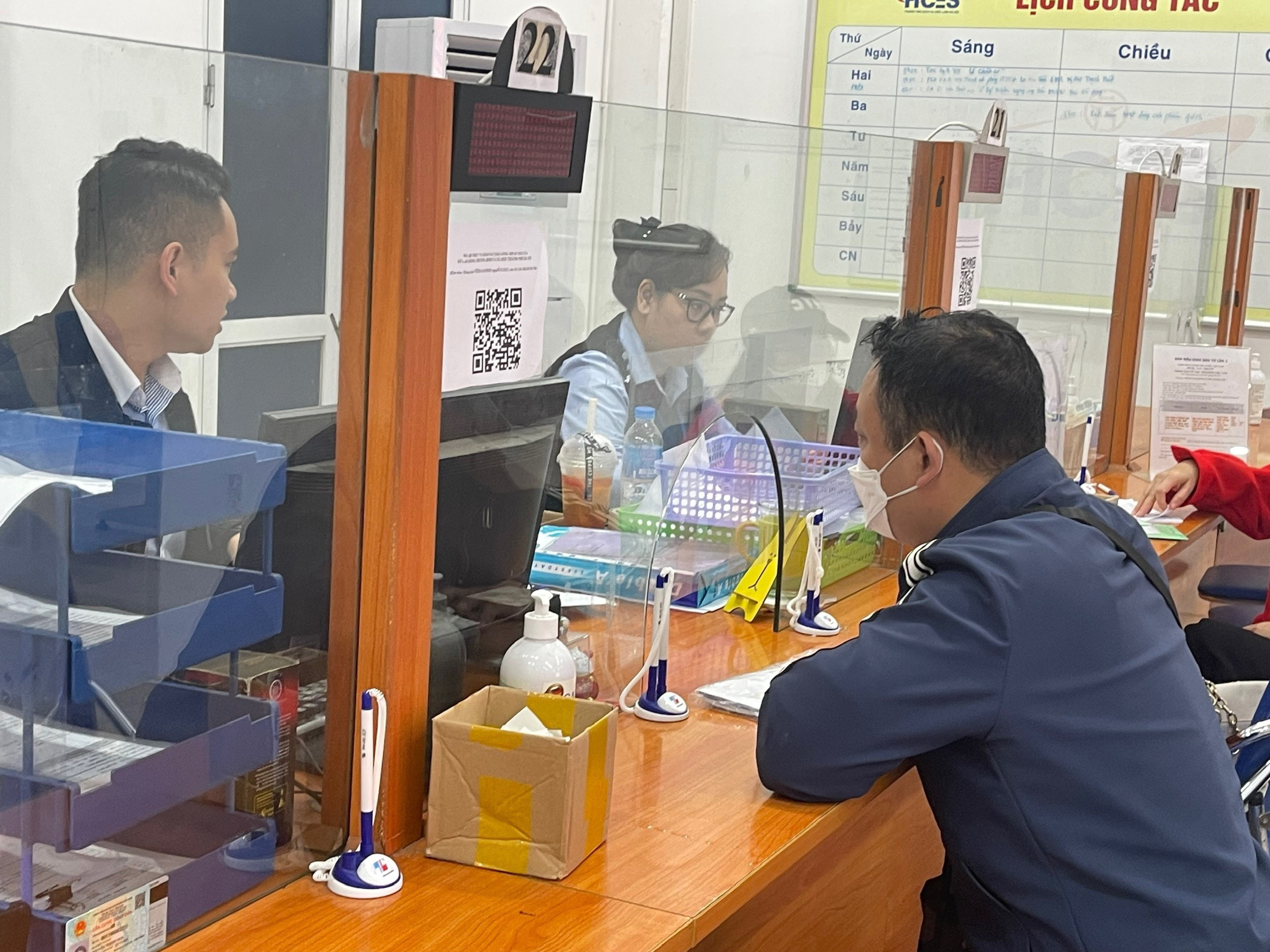 Không phải công chức, viên chức có được hưởng hỗ trợ vài trăm triệu đồng khi nghỉ việc không?- Ảnh 1.