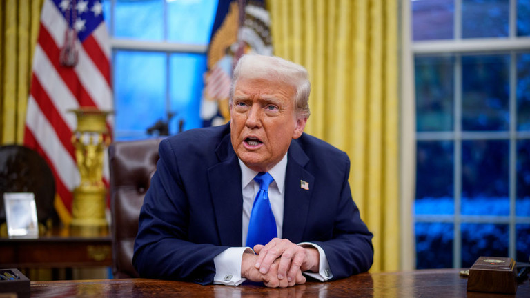 Ông Trump bất ngờ tuyên bố NATO chiến tranh với Nga - Ảnh 1.