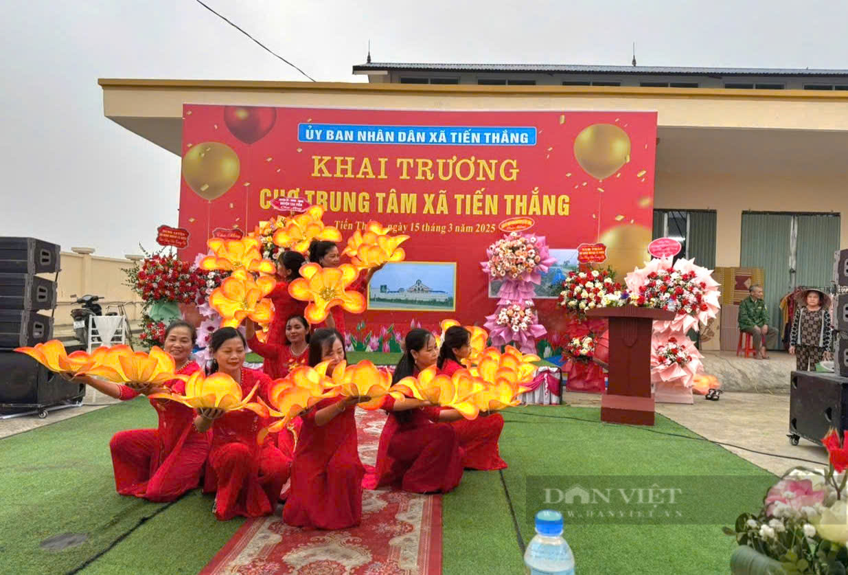 Khai trương chợ trung tâm của một xã ở Ninh Bình sau 9 bỏ hoang- Ảnh 2. Khai trương chợ trung tâm của một xã ở Ninh Bình sau 9 bỏ hoang- Ảnh 2.