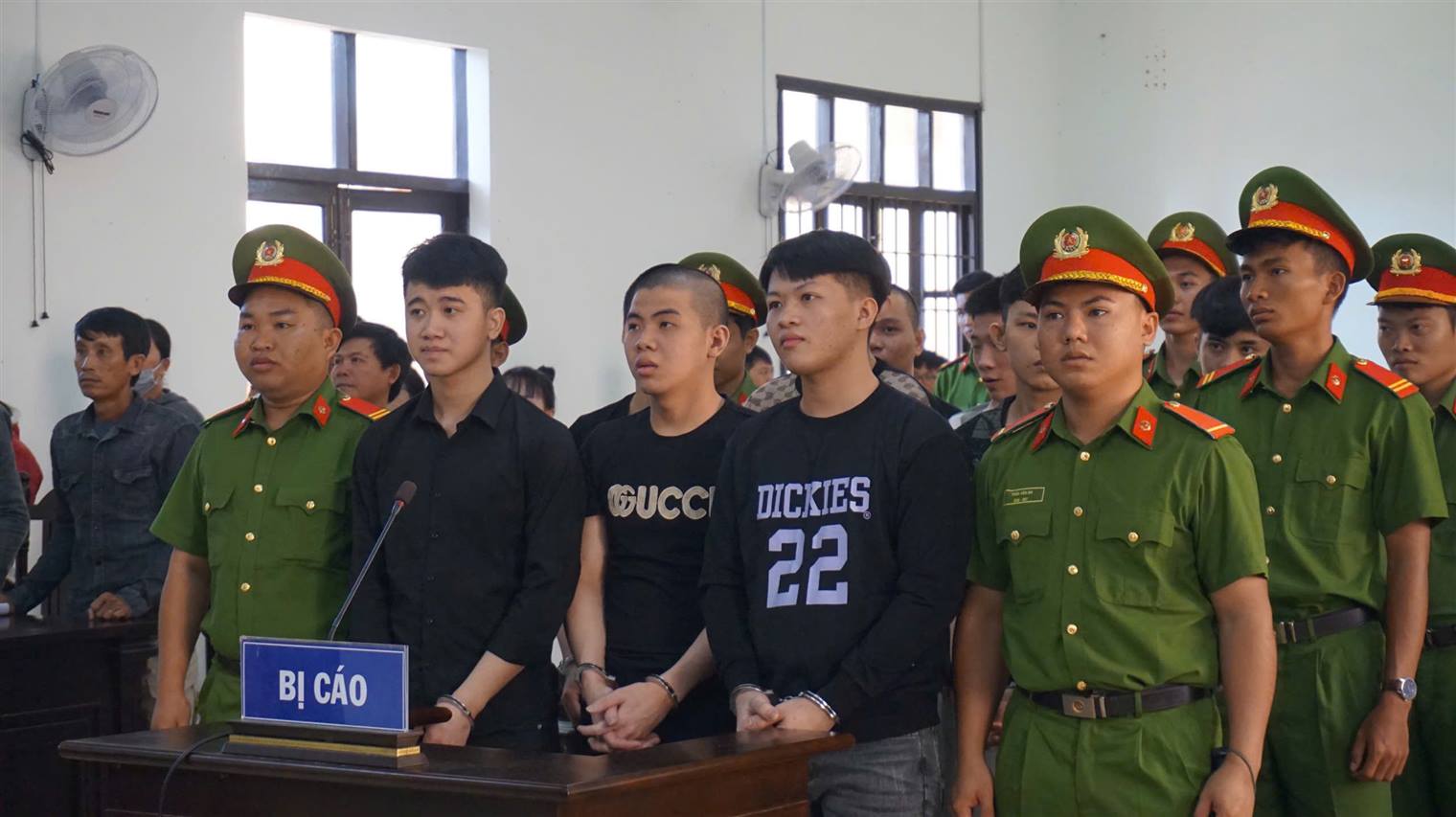 9 đối tượng lãnh án trong vụ án giết người ở Ninh Thuận