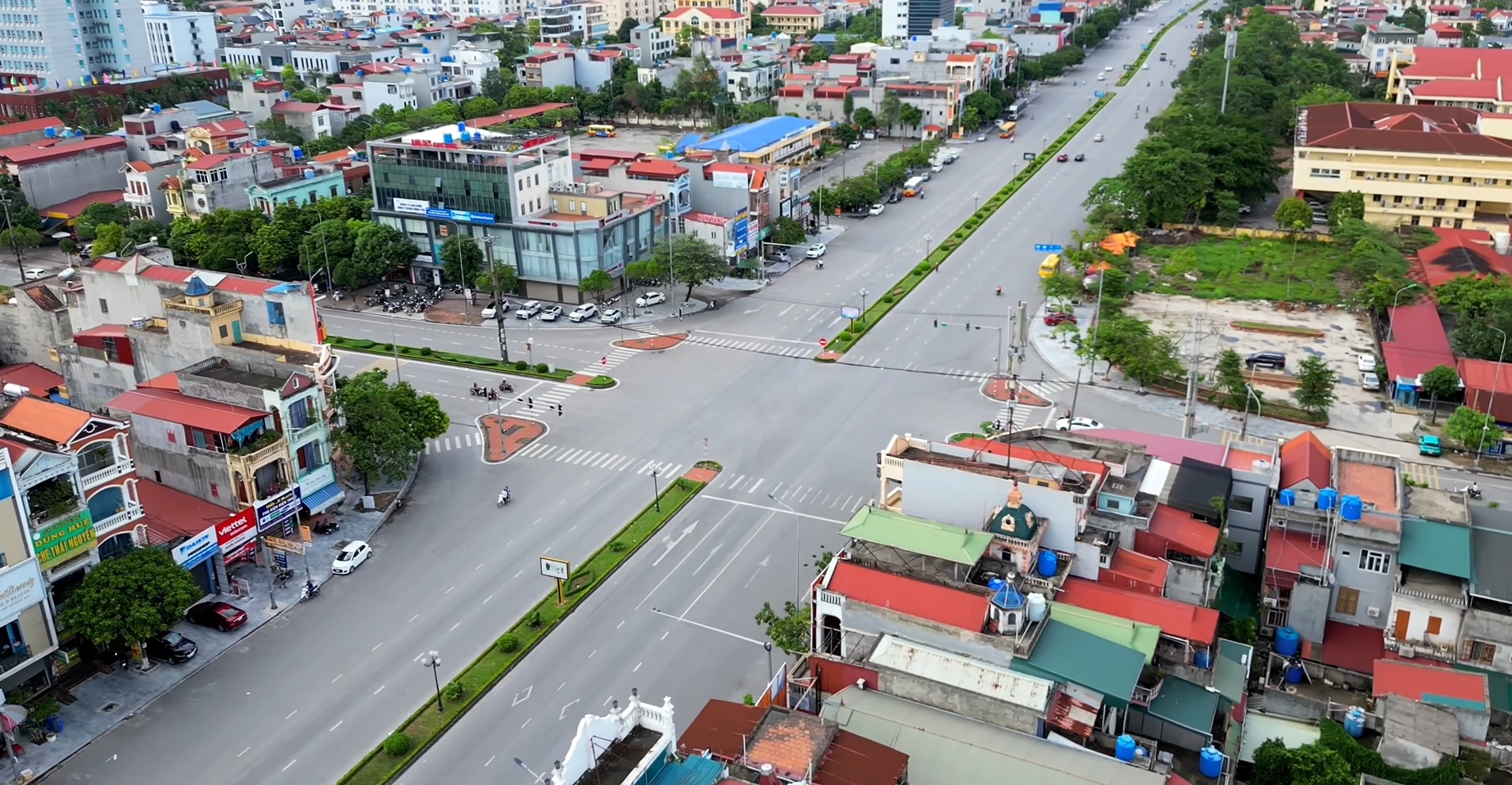 Sáp nhập, tinh gọn bộ máy: 