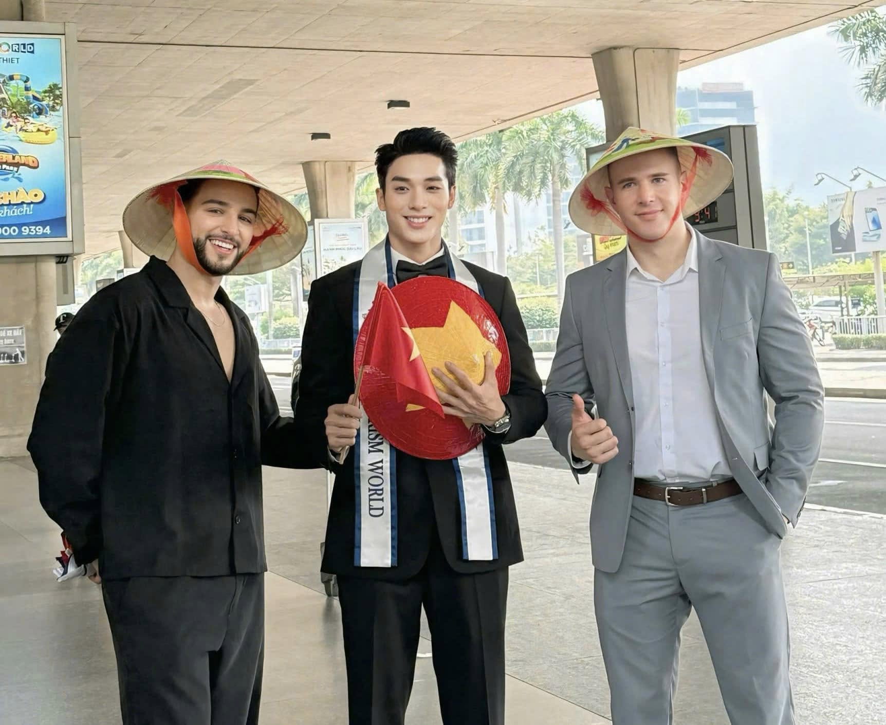 Mister Tourism World 2025 Hưng Nguyễn: “Chưa bao giờ tôi tự ti khi bố làm bảo vệ, mẹ làm lao công…” - Ảnh 7.