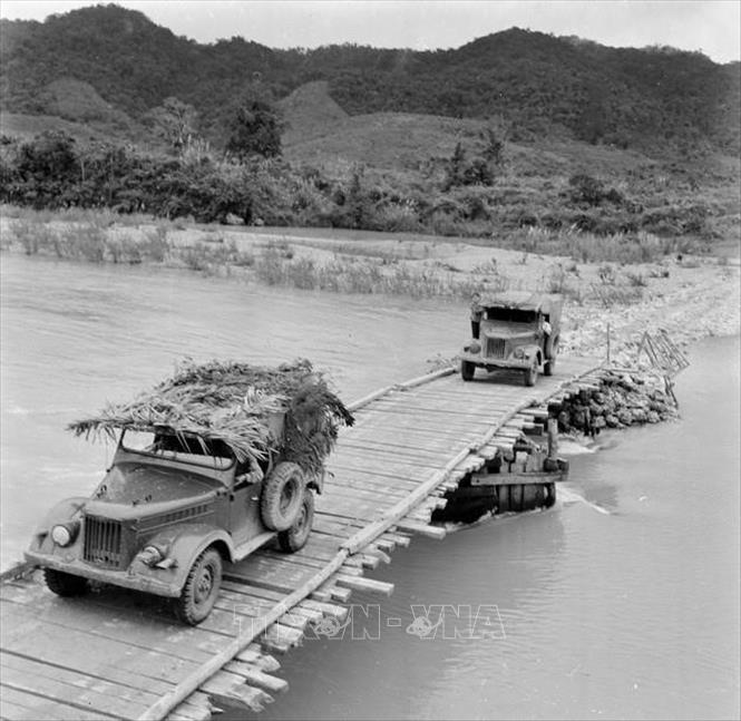 Nhật ký phóng viên chiến trường Xuân 1975: Trường Sơn tuần trăng mật- Ảnh 3.