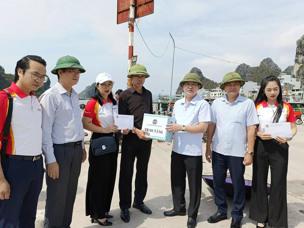 Chủ tịch Hội NDVN Lương Quốc Đoàn: Lắng nghe tâm tư, khát vọng, tôn vinh NDVN xuất sắc, HTX tiêu biểu toàn quốc năm 2024 - Ảnh 20.