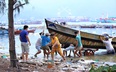 Đà Nẵng: Cứu 2 ngư dân bị nạn trên biển