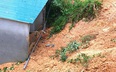 Clip - Ảnh: Mưa lớn kéo dài ở Hà Tĩnh, gây lở núi nghiêm trọng, 2 cháu nhỏ bị thương nặng