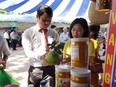 La liệt cá ngừ, rau ngon, cây đẹp... ở phiên chợ nông sản Đà Nẵng
