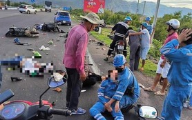 Ô tô tông hàng loạt xe gắn máy dừng đèn đỏ trên Quốc lộ 1, nhiều người nhập viện