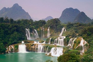 Thác Bản Giốc - một trong những thác nước đẹp nhất thế giới.