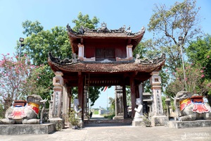 Kỳ bí về sự độc, lạ ngôi đền cổ hàng trăm năm tuổi ở Nghệ An