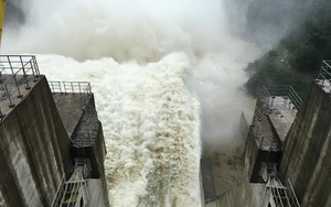 Thủy điện Đăk Mi 4 xả lũ, cộng mưa lớn do bão số 9, Quảng Nam đối mặt lũ đặc biệt lớn