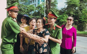 Sao Mai Huyền Trang hóa cảnh sát hình sự trong phim ca nhạc "Nắng lên bên mẹ"