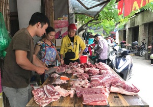 Hà Nội dự kiến cung ứng gần 57 tấn thịt lợn cho dịp Tết, dân không lo thiếu