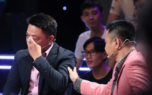 Nhà báo Lại Văn Sâm nghẹn ngào, BTV Trần Quang Minh bật khóc khi nhắc về bố!