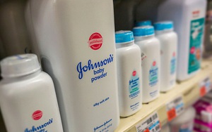 Johnson & Johnson thu hồi sản phẩm phấn rôm sau khi dính cáo buộc gây ung thư