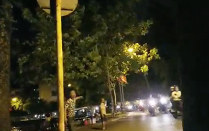 Báo động tình trạng người bán hàng chiếm giữ vỉa hè Hà Nội, doạ đánh người dân