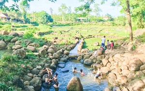 Quảng Trị: Những cái giếng cổ kỳ lạ hàng ngàn năm chưa bao giờ cạn ở vùng đất đầy nắng gió