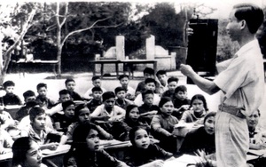 Ảnh quý giá về nhà giáo Việt Nam thời kháng chiến chống Mỹ