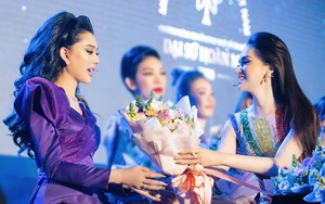 Lâm Khánh Chi nói gì về Hương Giang sau nhiều năm vướng ồn ào “cạch mặt”?