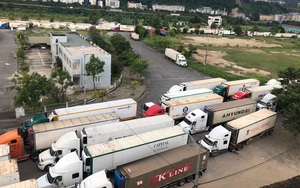 Vì sao xe hàng hoá nông sản ùn ứ tại cửa khẩu Kim Thành?