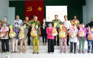 Công ty Giấy Lee&Man Việt Nam hỗ trợ cộng đồng, đảm bảo cho người lao động đón Tết Tân Sửu trọn niềm vui