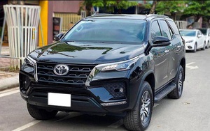 Ngỡ ngàng Toyota Fortuner 2021 chạy 1000 km đã rao bán giá khó tin