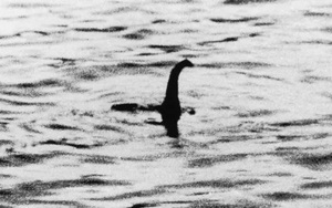 Bí ẩn quái vật hồ Loch Ness: Vì sao nhiều người thấy mà không thể bắt?