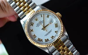 Vì sao người có tiền đều thích đeo đồng hồ Rolex?