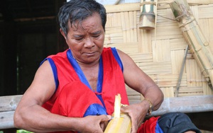 Ninh Thuận: Bàn tay vàng trong làng Raglai-người hồi sinh những cây đàn Chapi