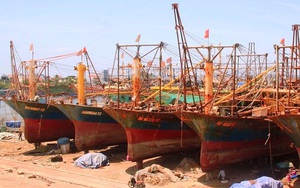  Bình Định: "Tàu 67" chục tỷ đồng của ngư dân lại hư hỏng trên biển sau nhiều lần nằm bờ