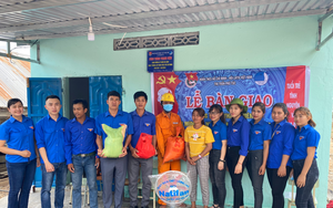 Đoàn thanh niên Điện lực Krông Pa (PC Gia Lai) đem niềm vui đến với người nghèo
