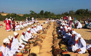 Tết Ramưwan: Lễ hội văn hóa đặc sắc của người Chăm ở Bình Thuận - Ninh Thuận