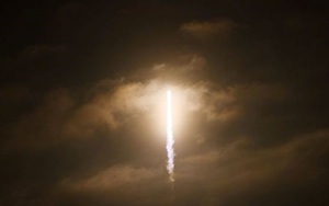 SpaceX phóng thành công tên lửa "tái chế" đưa các phi hành gia lên Trạm Vũ trụ
