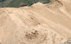 Quảng Ngãi: Giá cát xây dựng nhảy vọt “đội đỉnh” đến khó tin
