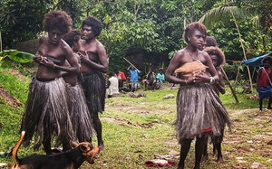 Độc đáo với tập tục người đàn ông đa thê thể hiện quyền lực, sự giàu có tại quần đảo Solomon