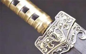 Bội kiếm Triệu Vân giả giá 700 triệu đồng lại là bảo vật độc tôn quý gấp hàng trăm lần