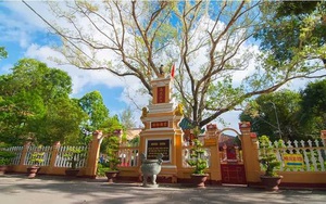 Hết giãn cách, về thăm ngôi chùa không cổng cổ nhất Sài Gòn xưa