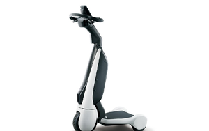 Toyota C+walk - xe scooter 3 bánh giá gần 70 triệu đồng